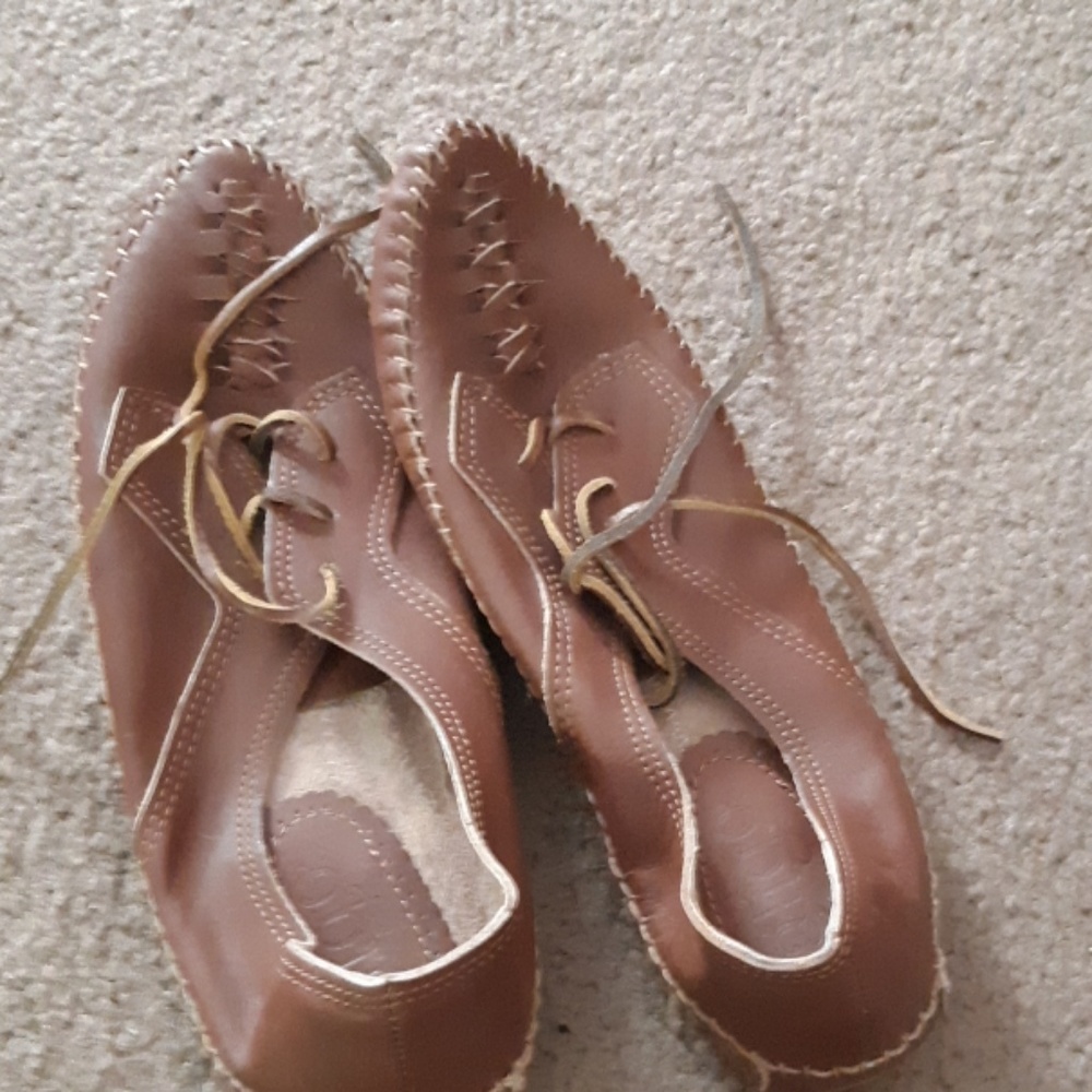 Latigo Shoes, size 9.5 but runs small, leather